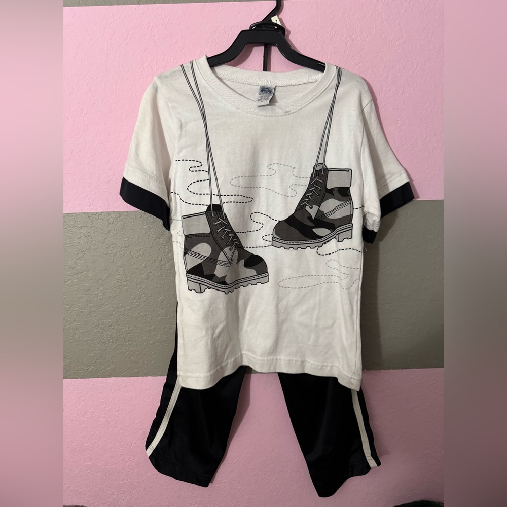 Urban Extreme Street Sports Boys 2 Piece Outfit